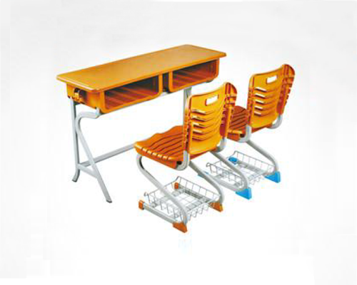 S 型塑料钢结构双人课桌椅